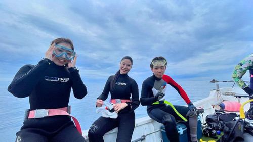 asian756=@diving service avii