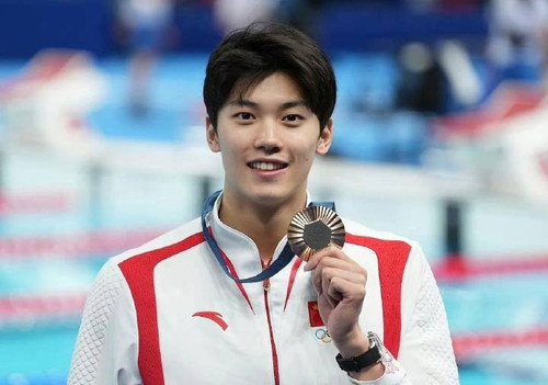 img 1725451391516ab96ff827f427d5b0882792d803475a7cae8d44f4a6dfc5f519a4a50774c8aa7.jpg