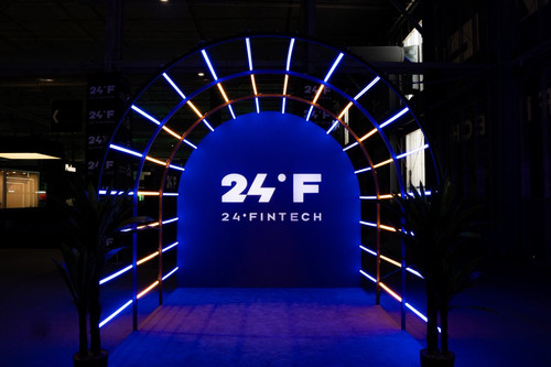 GWnRZoWXgAA2D3 ?format=jpg.jpg