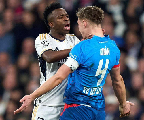 GWofoeIWgAAr J8?format=jpg.jpg