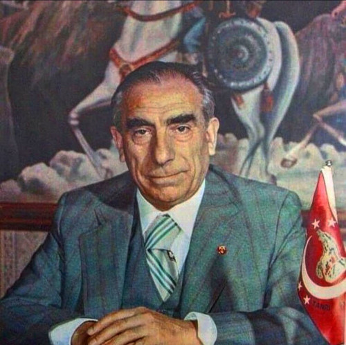 GWp1lodWgAAXTF ?format=jpg.jpg