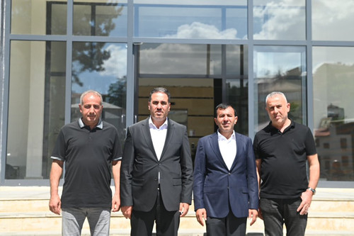 GWn htIWwAAUZMv?format=jpg.jpg