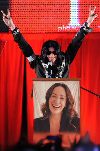 20 Kate Wilkinson.jpg