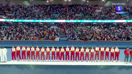 bpvRlJirc kc6poM.jpg