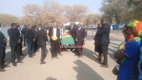 jBheNk8md b1fcC .jpg