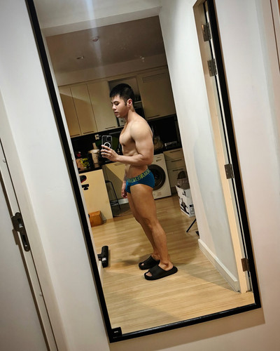 Photo by MaiOak ไม้โอ๊ก on June 13, 2024. May be an image of 1 person, body building and text..jpg