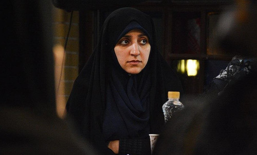 GUn09ZBWwAEz zR?format=jpg.jpg