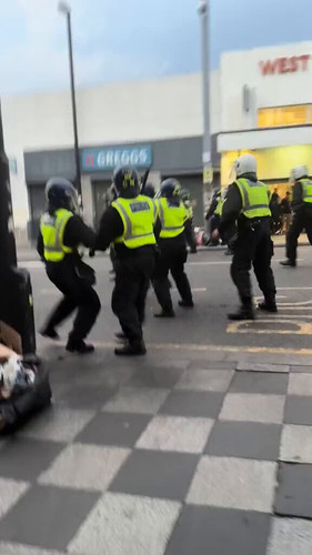 6Pdyj0qv2LPEtha .jpg