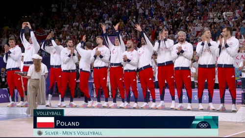 GUn624 XYAEKU3z?format=jpg.jpg