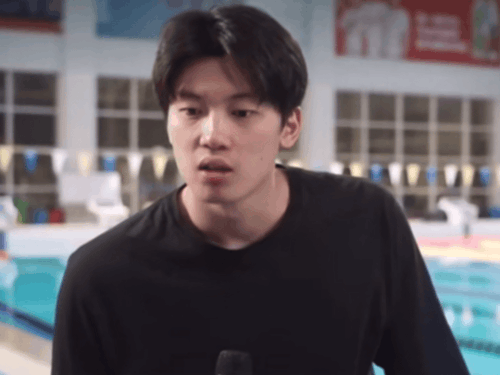 img 17281450677710088oo54ly1hublbw19fmg30qo0k0npg.gif