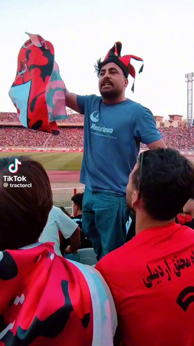brh63MEiOzCxHBNc.jpg