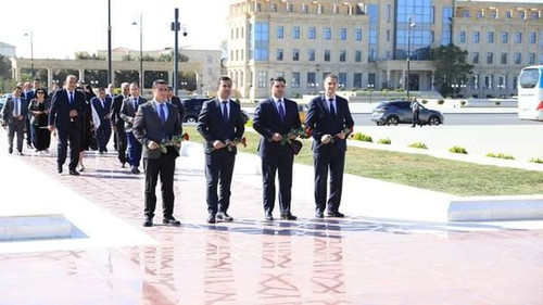 462281569 1011752127301260 7658700515851994794 n.jpg?stp=dst jpg s600x600& nc cat=107&ccb=1 7& nc si.jpg