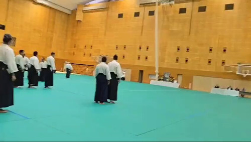 Tcs3GDtBBcPVNq n.jpg