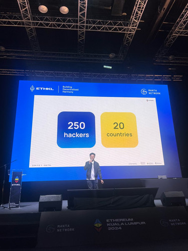 GZMTUeWbMAAc AC?format=jpg.jpg