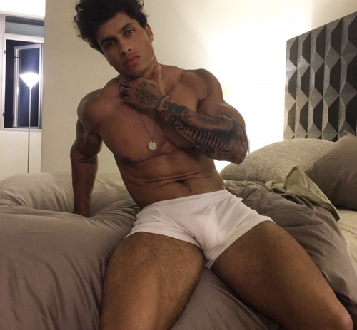 tumblr paxqvisEbG1qk8dmqo1 1280.jpg