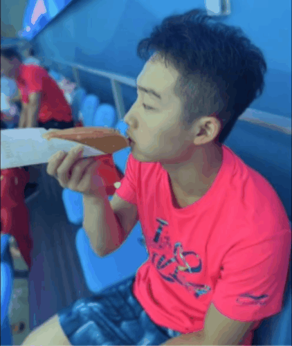 C9F1D7B7 D750 4C23 91CF 0423FC28EC23.gif