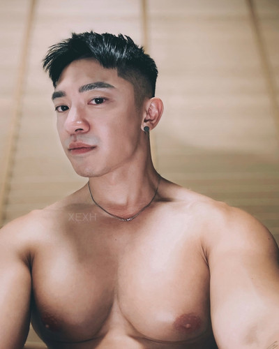 Photo by XEXH on August 07, 2024. Có thể là ảnh selfie của một hoặc nhiều người, tóc và bắp tay..jpg