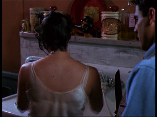 cap Murder in a Small Town (1999) 00 05 19 06.png