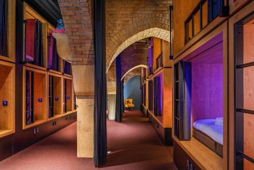 bunk amsterdam pod area hostel 640x428.jpg