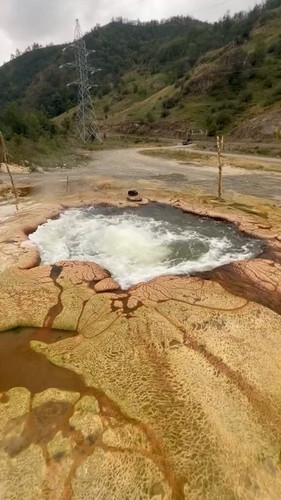 fKQJ7Het JxuCdmQ.jpg