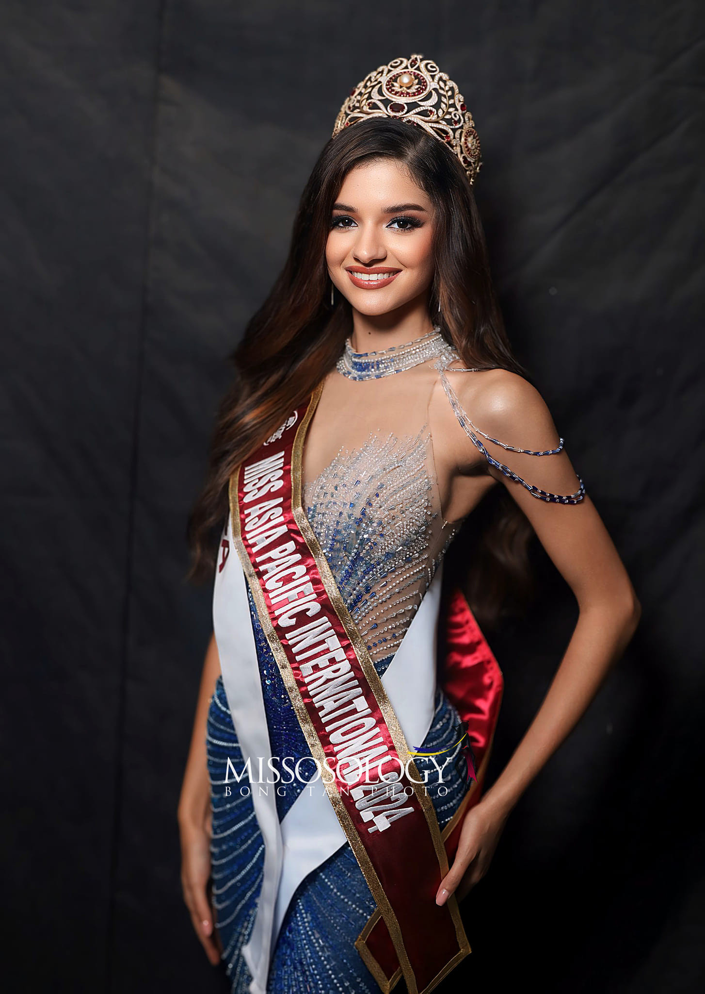 usa vence miss asia pacific international 2024. Dpe96aS