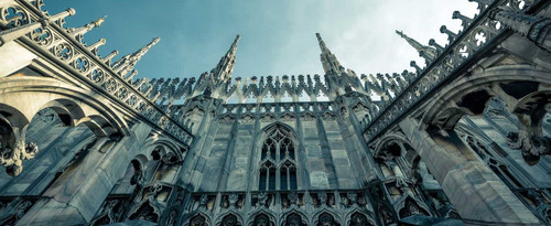 duomo milano vista dal basso.jpg