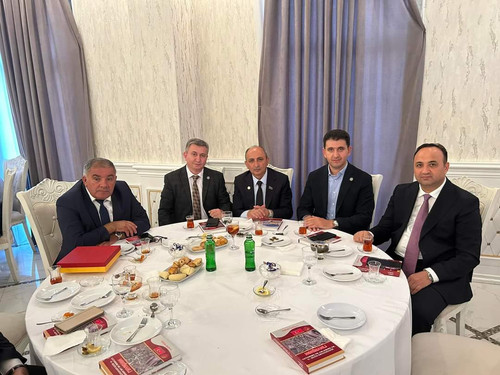 GZRLMecWgAAfv G?format=jpg.jpg