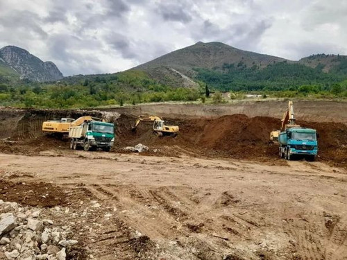 462533109 1084187313063342 8358559319230142520 n.jpg?stp=dst jpg s600x600& nc cat=107&ccb=1 7& nc si.jpg