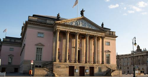 7578438718386184681?url=https%3A%2F%2Fberliner zeitung.imgix.net%2F2023%2F12%2F27%2Fe6ab0c5f 22a0 44.jpg