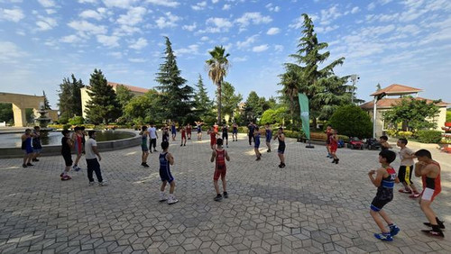 450463371 328579750311528 7461125526078960046 n.jpg?stp=dst jpg s600x600& nc cat=110&ccb=1 7& nc sid.jpg