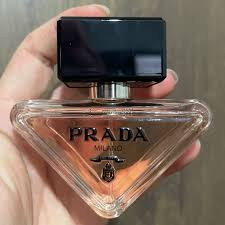 prada 1.jpg