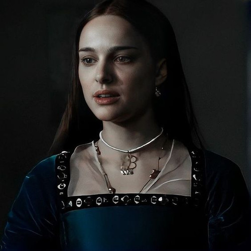 Natalie Portman Anne Boelyn I.jpg