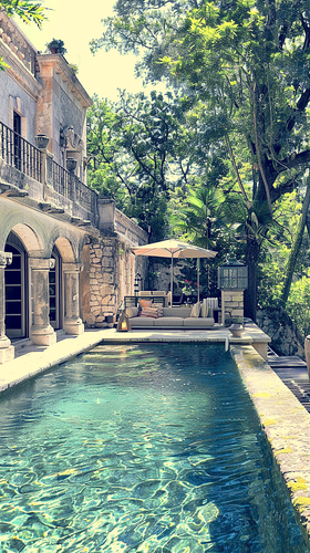 louispietsch 36677 french pool design ar 916 03747b8d c3f0 4b10 b303 cf0e837820a8 3 ergebnis.png