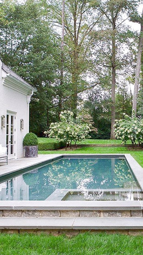 10 Chic Looks to Inspire Your Own Poolside ergebnis.jpg