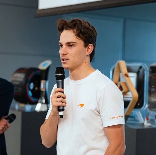 img 17207867831404027cd4ce988fa5e24c492789226c3bc90ddbe90db91089dc3ffaaf6aa47fa0b.jpg