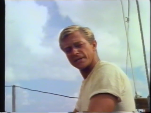 cap Naked Paradise 00 03 47 03.png