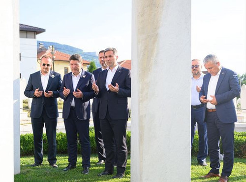 451046779 1027273682101989 8866409481043468967 n.jpg?stp=dst jpg s600x600& nc cat=105&ccb=1 7& nc si.jpg