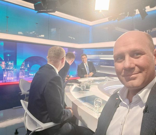 450594233 862980182312836 1215060396772472796 n.jpg?stp=cp6 dst jpg s600x600& nc cat=111&ccb=1 7& nc.jpg