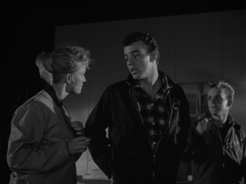 cap Teenage Doll (1957) 00 06 56 03.png