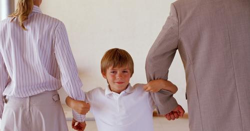 18209489589670480570?url=https%3A%2F%2Fimg.rtve.es%2Fimagenes%2Fdivorcios descienden alcanzan cifra .jpg