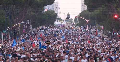 11793821019843661464?url=https%3A%2F%2Fmedia.cna.al%2Fcna.al%2Fmedia3%2F 1200 630 1720722586xprotest.jpg