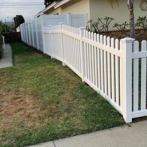 Fantastic Vinyl Fencing.jpg