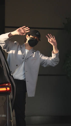 008BduuNgy1hrlfyvas7mj30wi1l07e7.jpg
