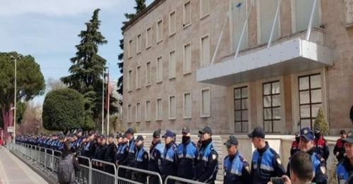 12138018341577891251?url=http%3A%2F%2Frtklive.com%2Fsq%2Fgallery%2Fnews original%2F670832 eJHiDjCFdB.jpg