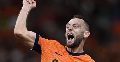 1201924703509157029?url=https%3A%2F%2Ftelesport.al%2Fwp content%2Fuploads%2F2024%2F07%2FDe Vrij.jpeg.jpg