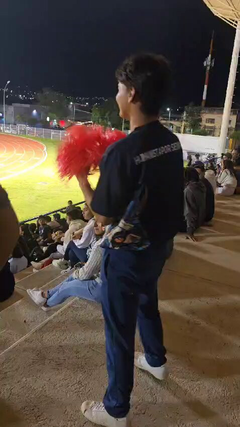 GDPDMslQiwA5iHy8.jpg