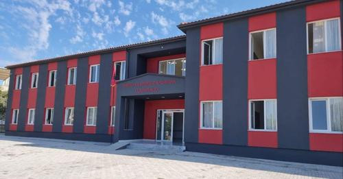 12677708799754663081?url=https%3A%2F%2Fshqiptarja.com%2Fuploads%2F780x440%2F1726383858 shkolla.JPG&f.jpg