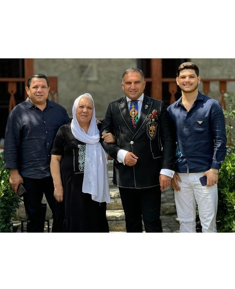 459558274 18456863824036958 6224742235542490143 n.jpg?stp=dst jpg p480x480& nc cat=107&ccb=1 7& nc s.jpg