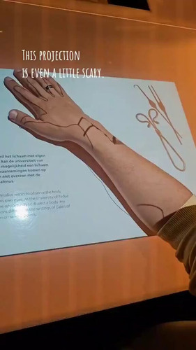 hqODKR1 Eu eb1dq.jpg