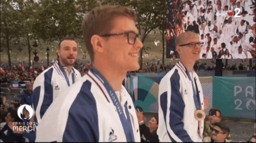 GIF 20240914233239152.gif